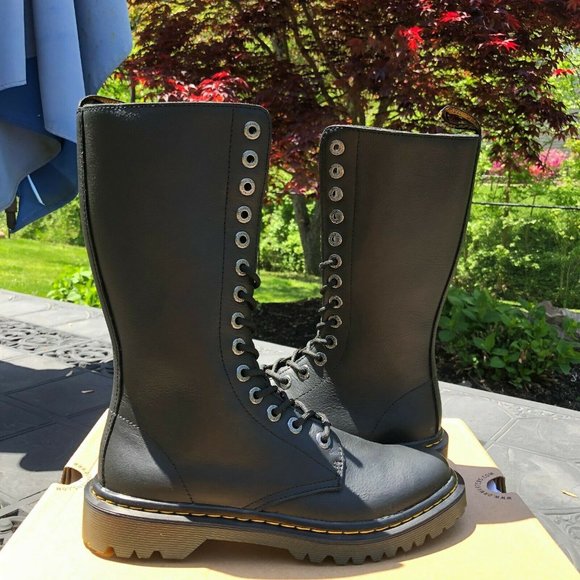 Dr. Martens Luana 14-eye Side-Zip Boot LAST ONE - Picture 6 of 13